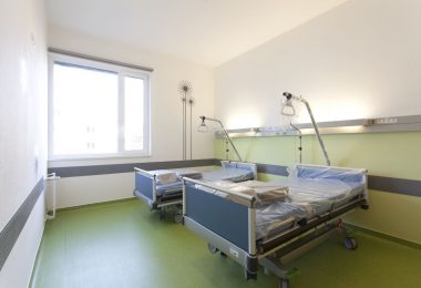 SZTE Klinika 265 ágyas Kórterem